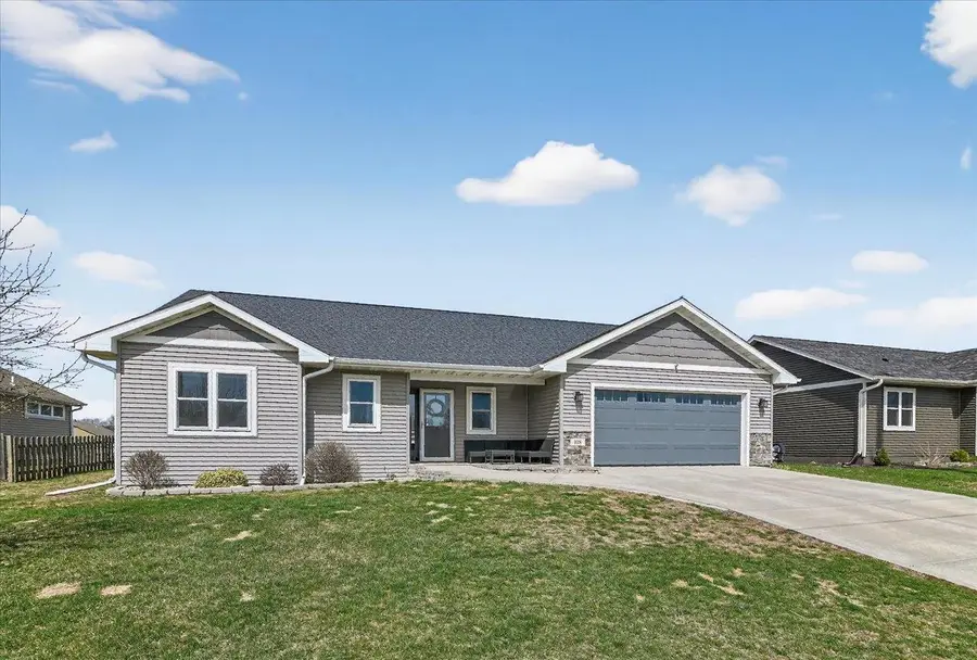 108 E 4th Street, Mazomanie, WI 53560 - #2