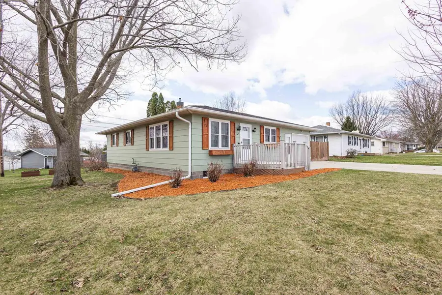 625 Pitt Street, Platteville, WI 53818 - #2