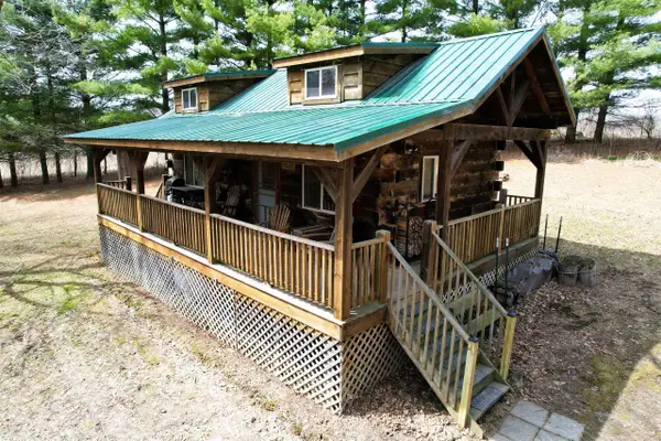 S7460 Song Bird Lane, Readstown, WI 54652