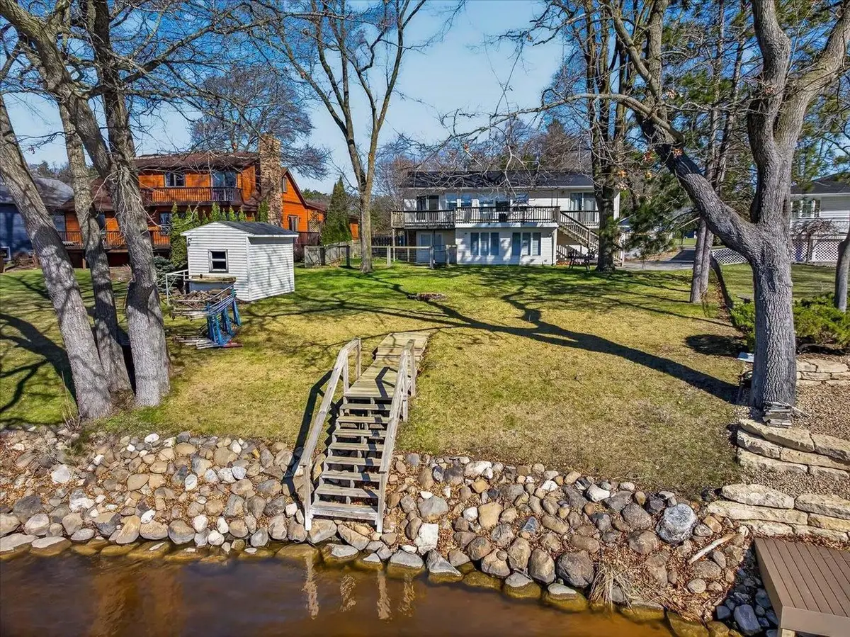 W5605 Island Drive, Pardeeville, WI 53954 - #1