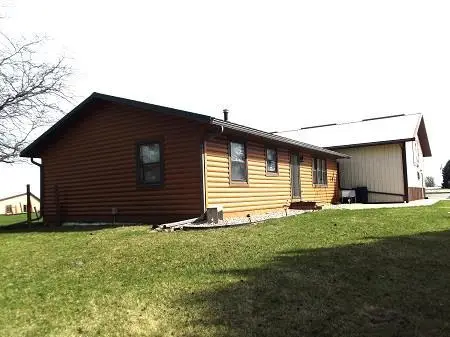 1358 County Rd BH Road, Highland, WI 53543