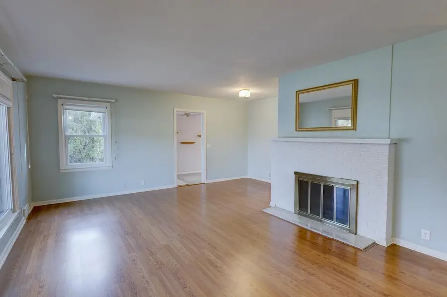 506 Holly Avenue, Madison, WI 53711 - #3