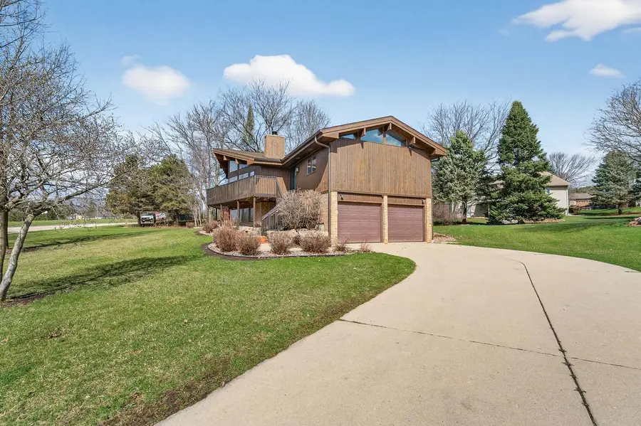 700 Reid Drive, Mount Horeb, WI 53572 - #3