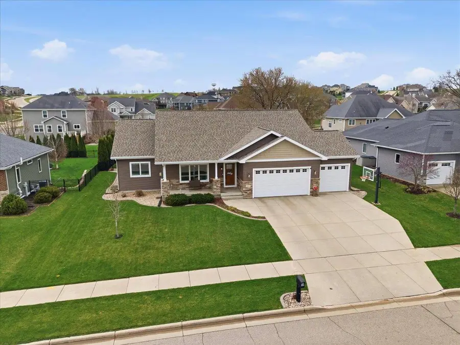 690 Prairie Grass Road, Oregon, WI 53575 - #2