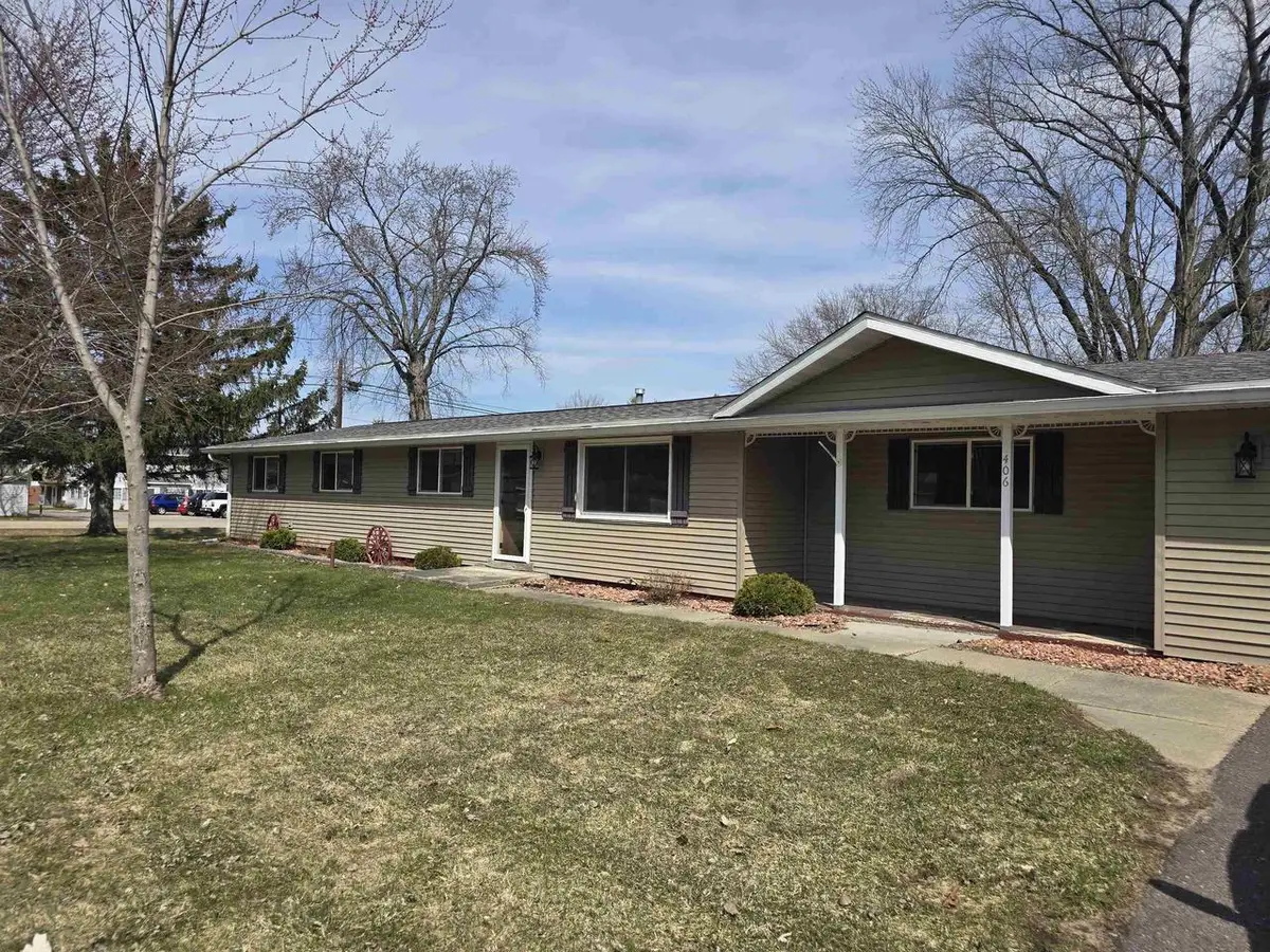 406 Cardinal Drive, Westfield, WI 53964 - #1