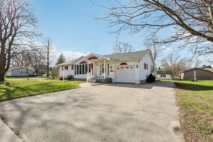 933 Mulberry Street, Lake Mills, WI 53551 - #2