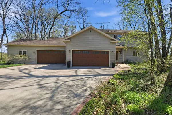 498 Meander Wood Road, Oregon, WI 53575