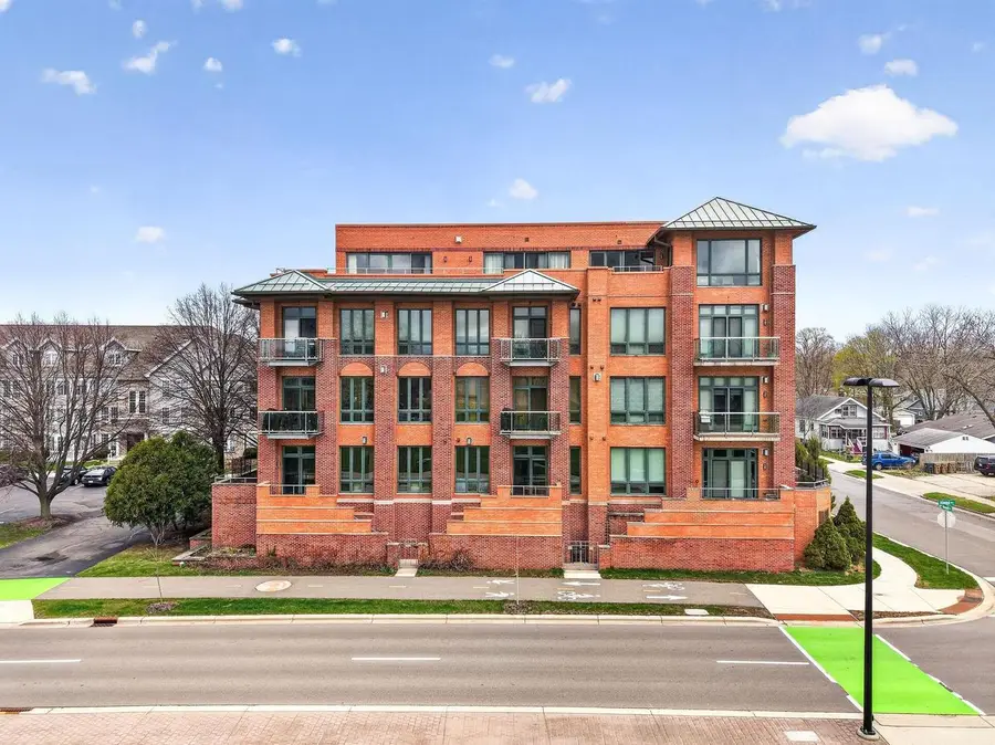 3502 Dennett Drive #302, Madison, WI 53714 - #2