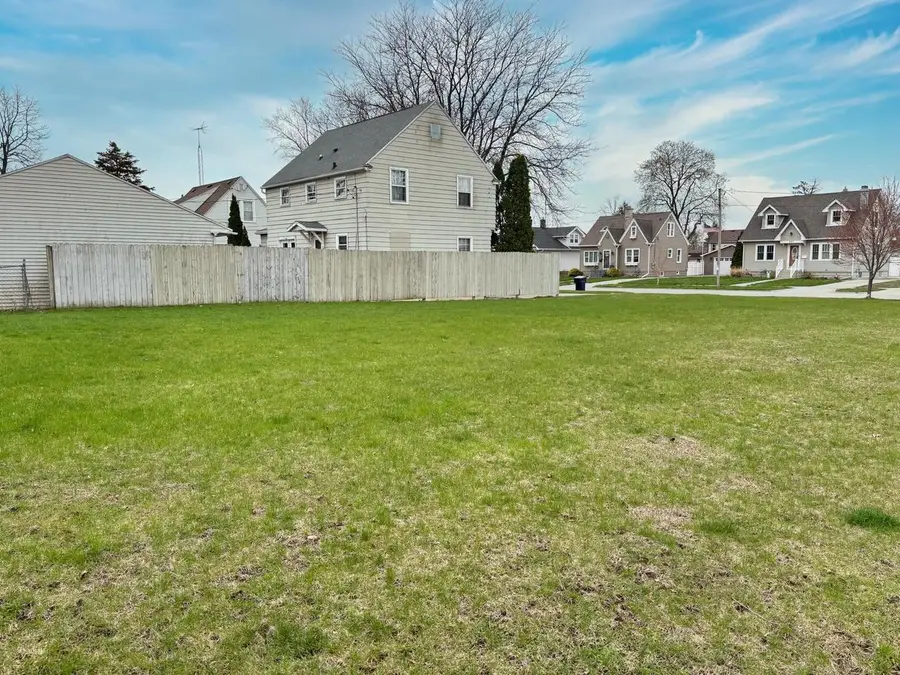 832 Cornelia Street, Janesville, WI 53545 - #3