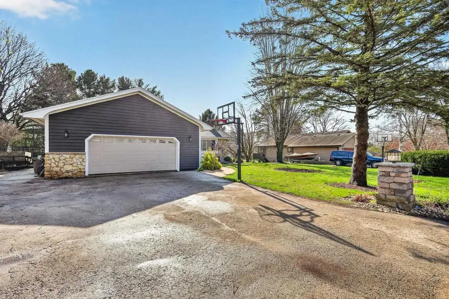 115 West Ridge Circle, Cambridge, WI 53523 - #3