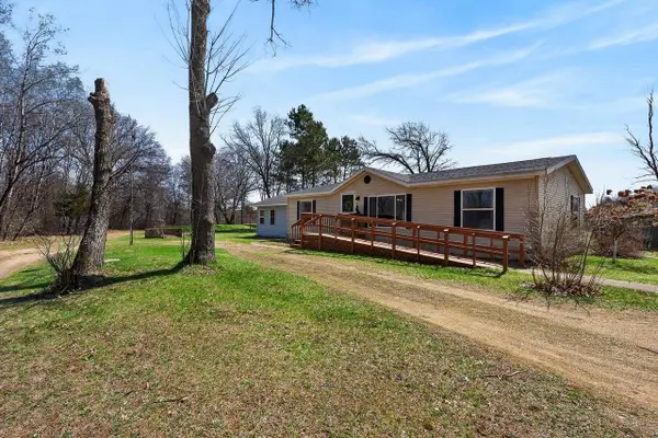 N7220 N Neuhauser Road, Pardeeville, WI 53954