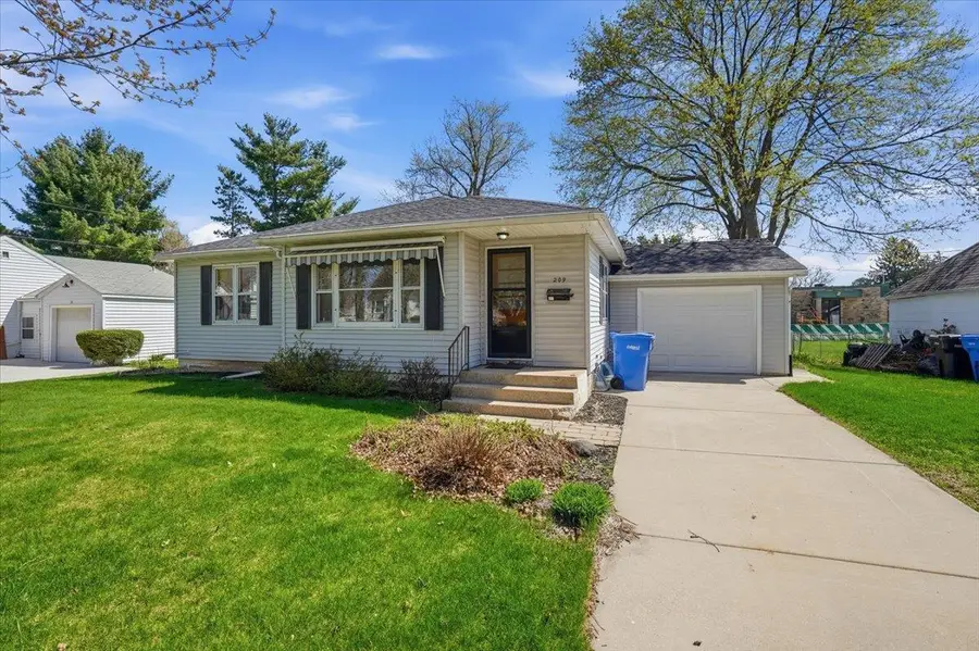 209 N Shuman Street, Verona, WI 53593 - #2