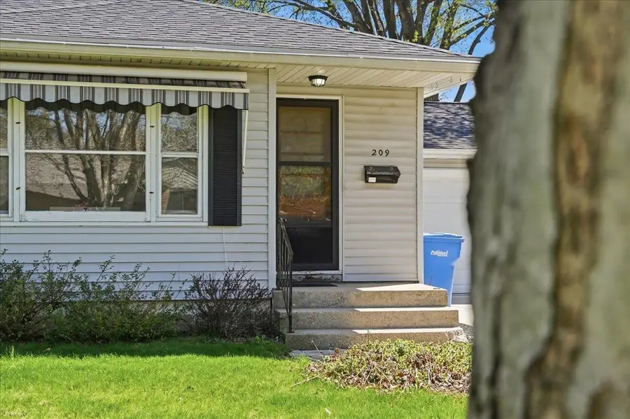 209 N Shuman Street, Verona, WI 53593 - #3