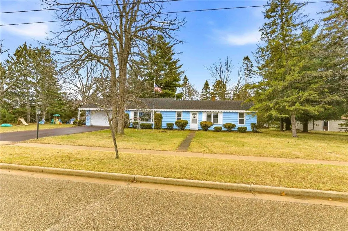 217 E Brevoort Street, Adams, WI 53910 - #1