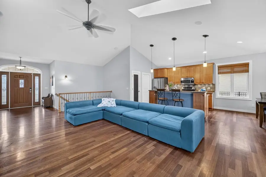 609 S Meadowbrook Lane, Waunakee, WI 53597 - #3