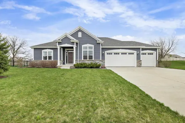 426 Peterson Trail, Oregon, WI 53575