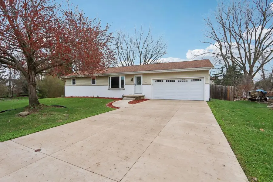 890 Blaser Court, Sun Prairie, WI 53590 - #2