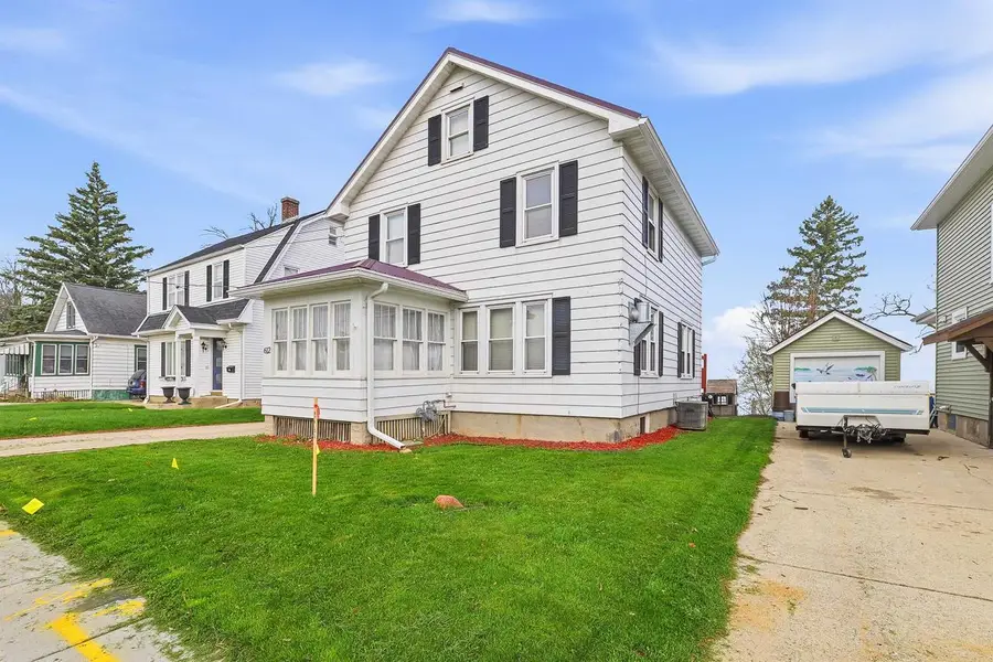 612 Madison Street, Beaver Dam, WI 53916 - #2