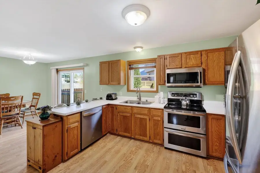 1117 Glacier Hill Drive, Madison, WI 53704 - #3