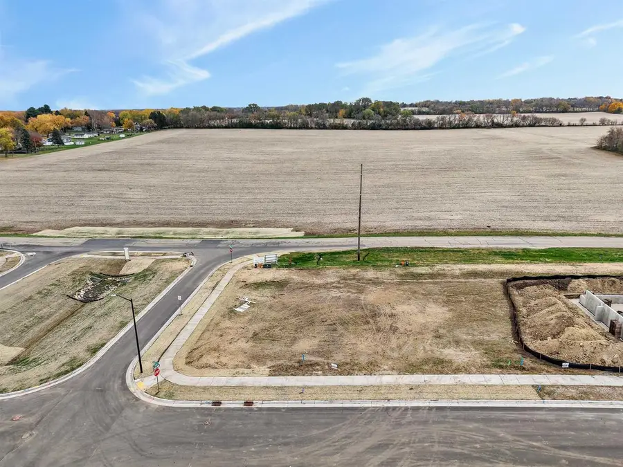 317 Dahlia Drive, Stoughton, WI 53589 - #3