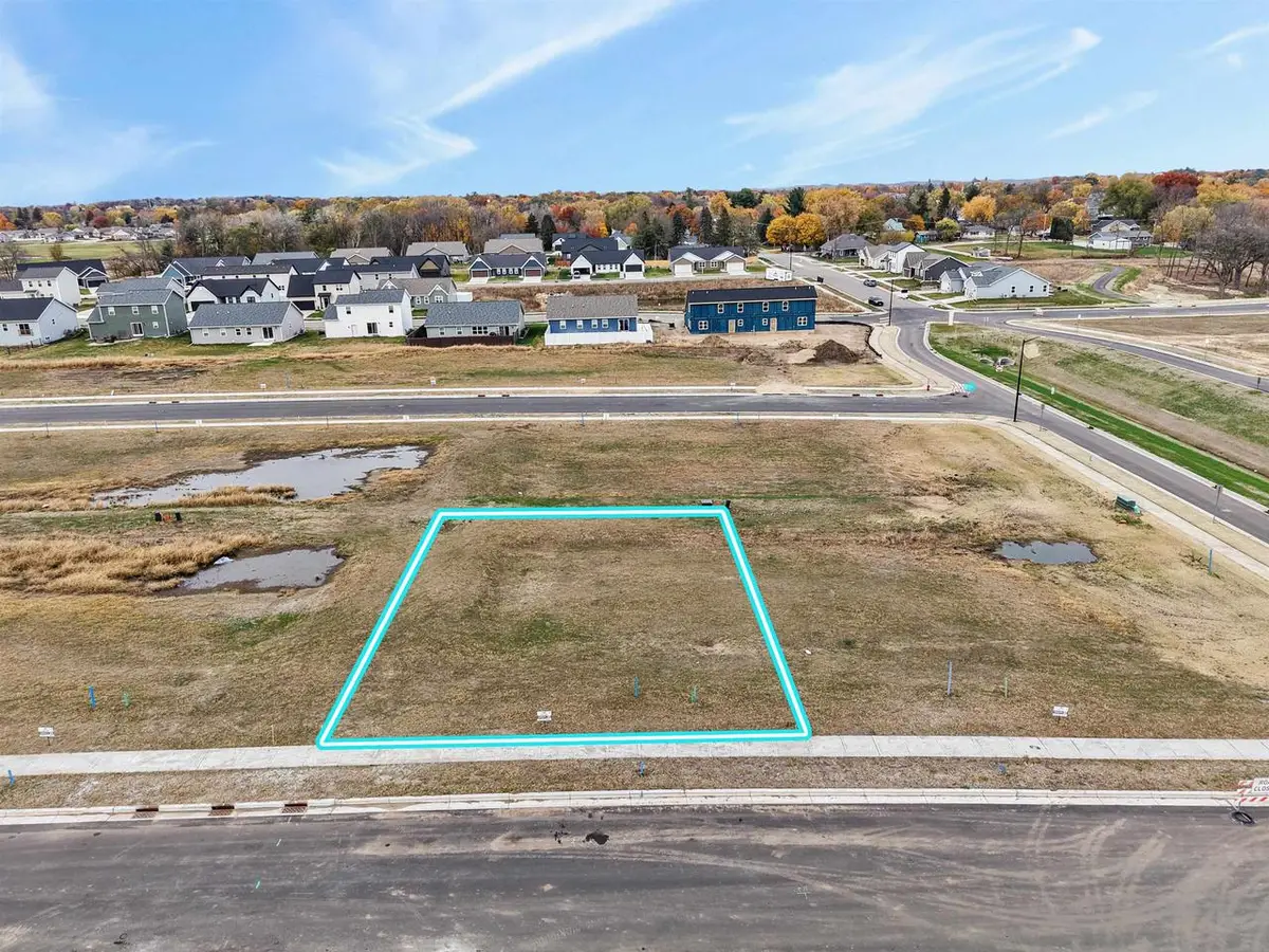 328 Dahlia Drive, Stoughton, WI 53589 - #1