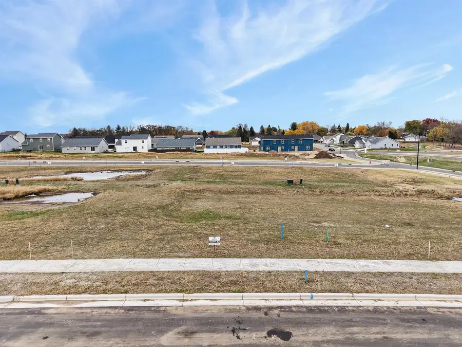 328 Dahlia Drive, Stoughton, WI 53589 - #2