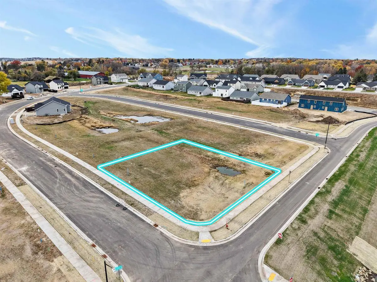 312 Dahlia Drive, Stoughton, WI 53589 - #1