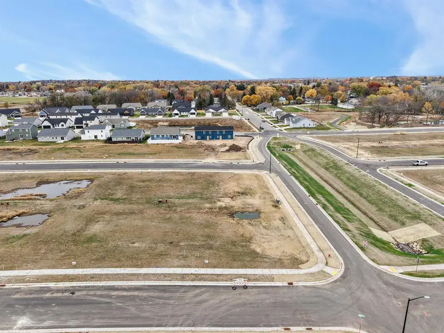 312 Dahlia Drive, Stoughton, WI 53589 - #3