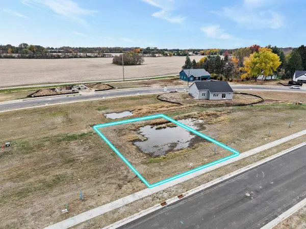 335 Wild Rose Way, Stoughton, WI 53589