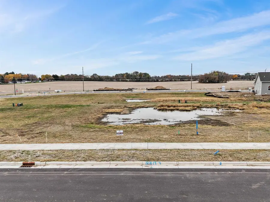 335 Wild Rose Way, Stoughton, WI 53589 - #2