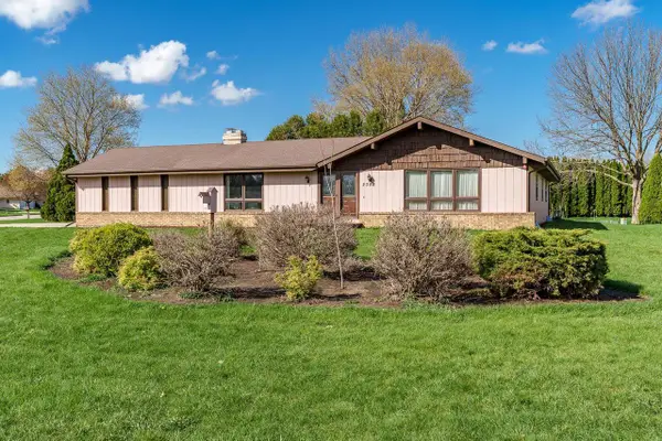 2308 N Pontiac Drive, Janesville, WI 53545