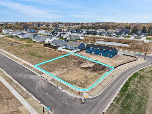 318 Wild Rose Way, Stoughton, WI 53589