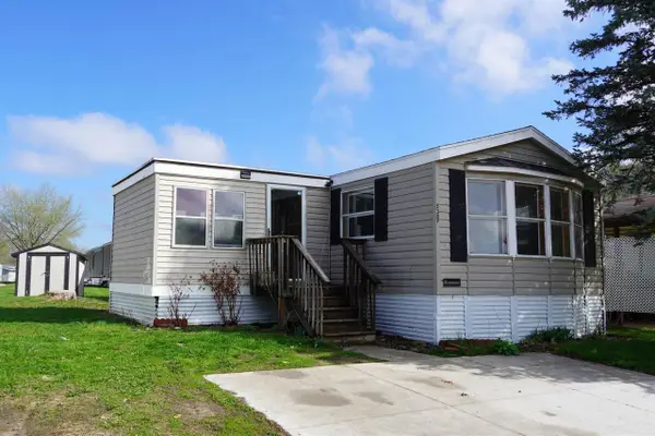 5327 S Sandpiper Lane, La Crosse, WI 54601