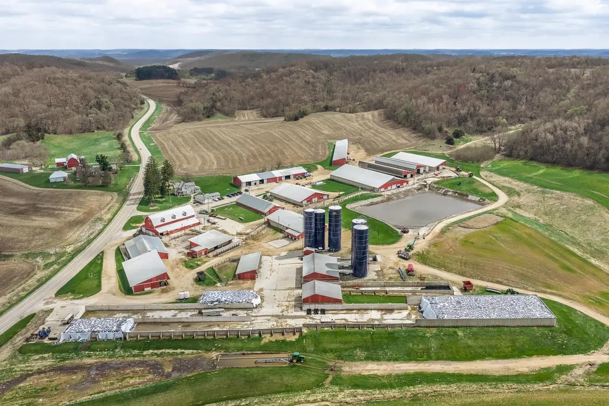 E8985 County  B Road, Troy, WI 53588 - #1