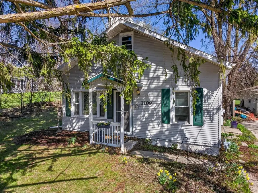1109 Blaine Street, Edgerton, WI 53534 - #3
