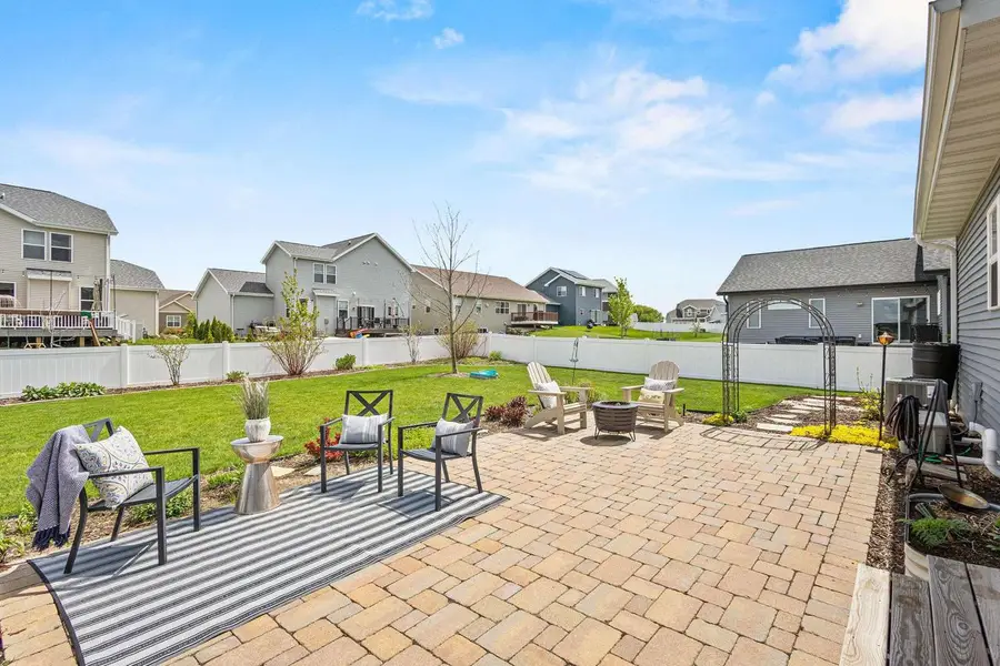 1317 Black Stallion Drive, Madison, WI 53718 - #2