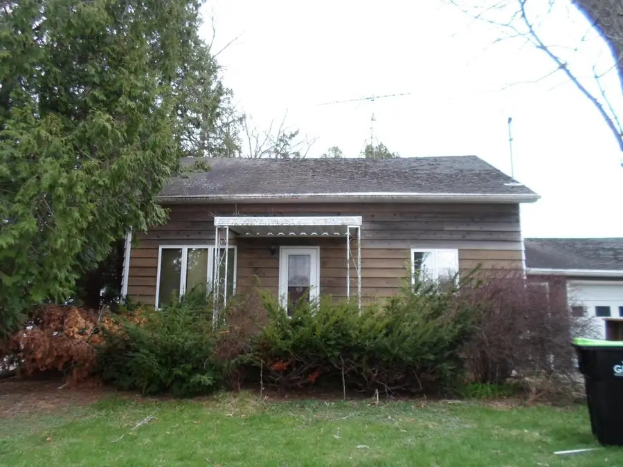 203 S Depot Street, Fox Lake, WI 53933 - #3