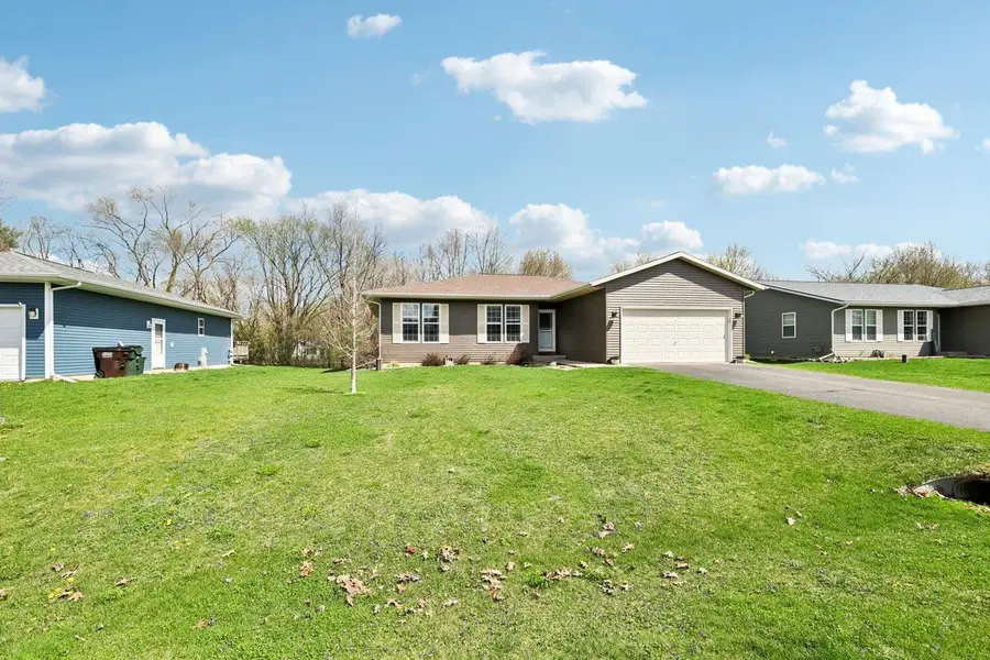 11418 N Erie Drive, Edgerton, WI 53534 - #2