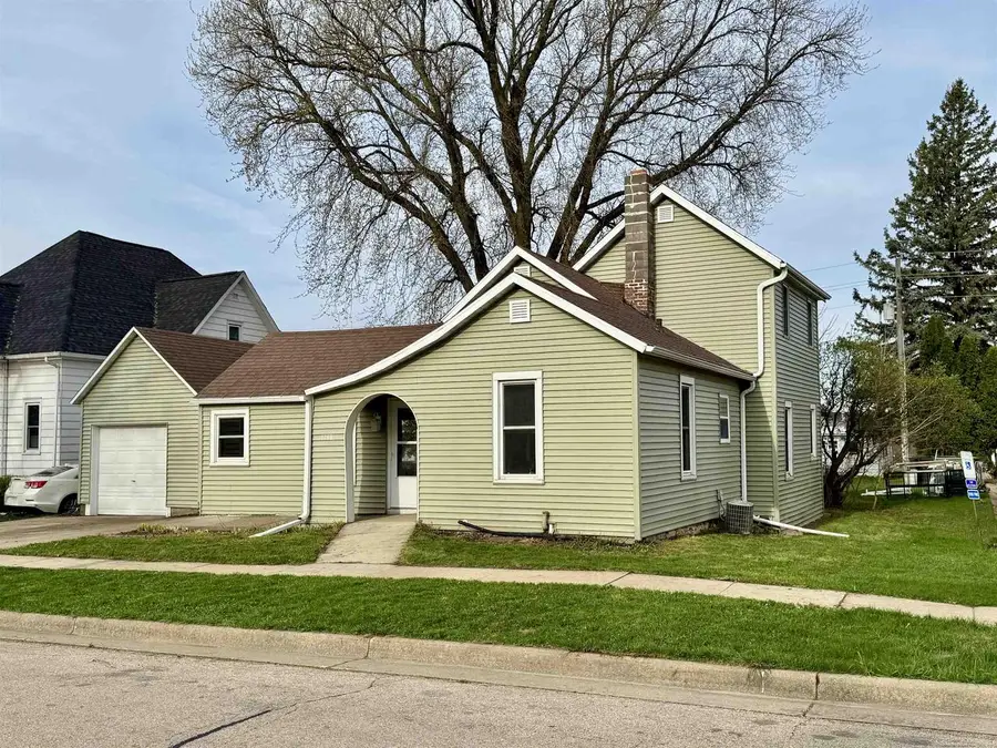 1260 Jefferson Street, Fennimore, WI 53809 - #2