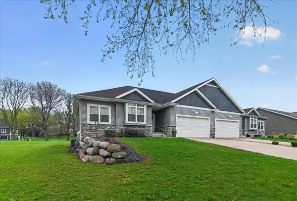 4555 Golf Drive, Windsor, WI 53598
