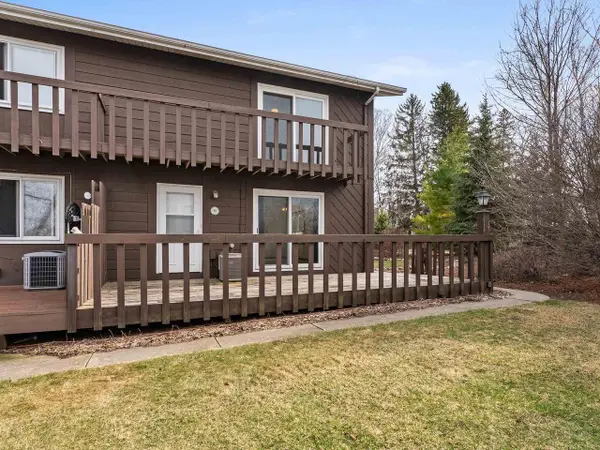 2626 Crosscreek Drive #C, Sheboygan, WI 53081