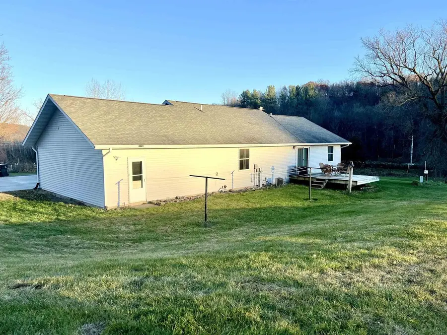 28302 Hwy 80, Richland Center, WI 53581 - #3