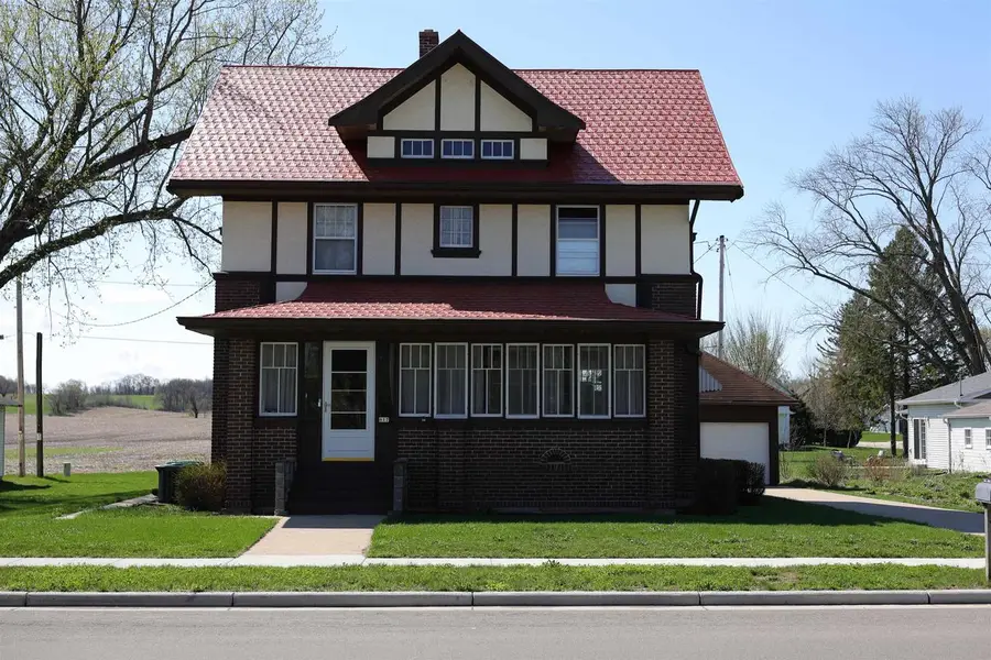 617 E Lake Avenue, Monticello, WI 53570 - #2