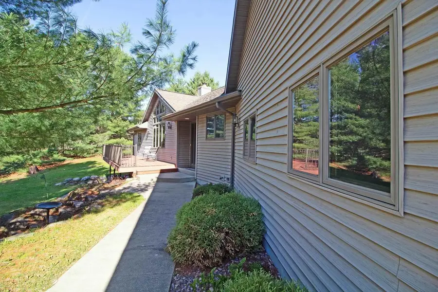 E4564 E Sherwood Drive, Spring Green, WI 53588 - #2