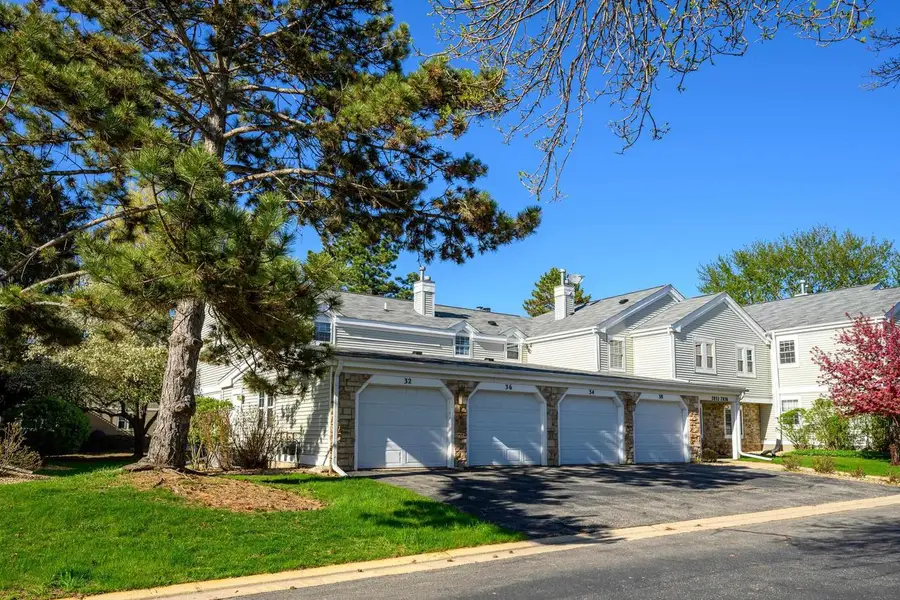 7832 Oakbridge Way, Madison, WI 53717 - #2