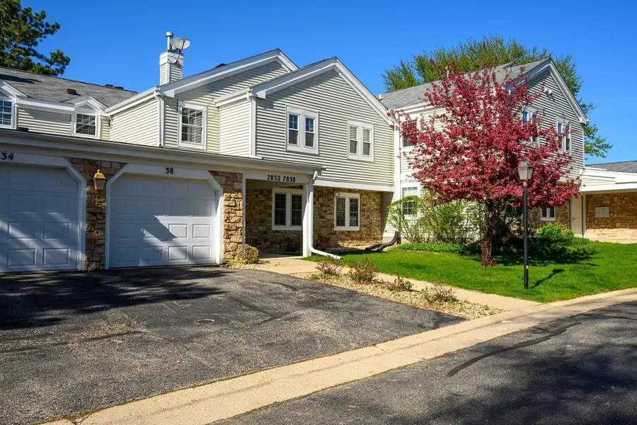 7832 Oakbridge Way, Madison, WI 53717 - #3