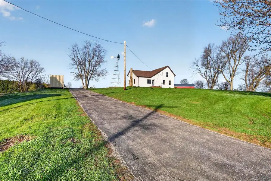 8357 N Territorial Road, Evansville, WI 53536 - #3