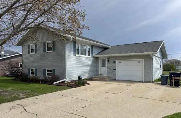 1717 S Chatham Street, Janesville, WI 53546