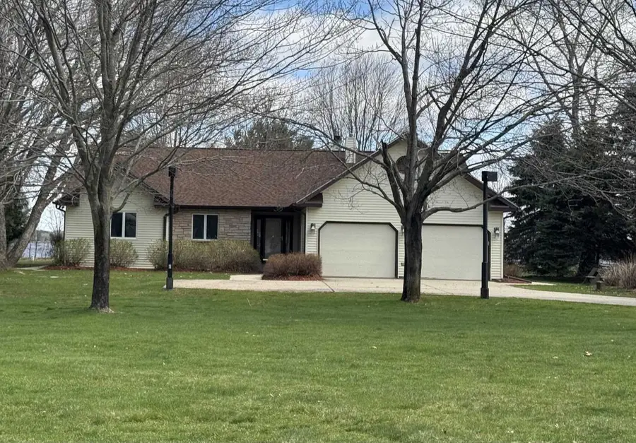 W5092 N Osprey Drive, New Lisbon, WI 53950 - #2