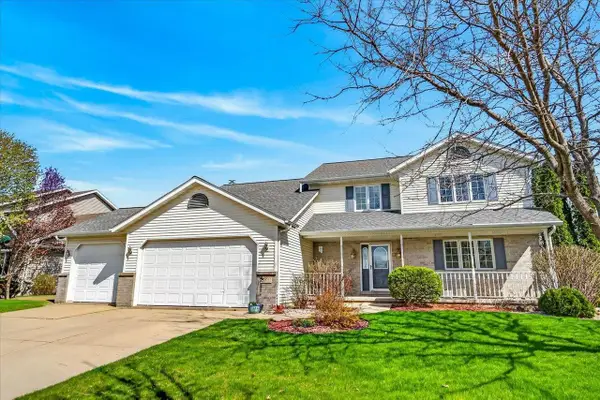 1205 Greenbrier Drive, Waunakee, WI 53597